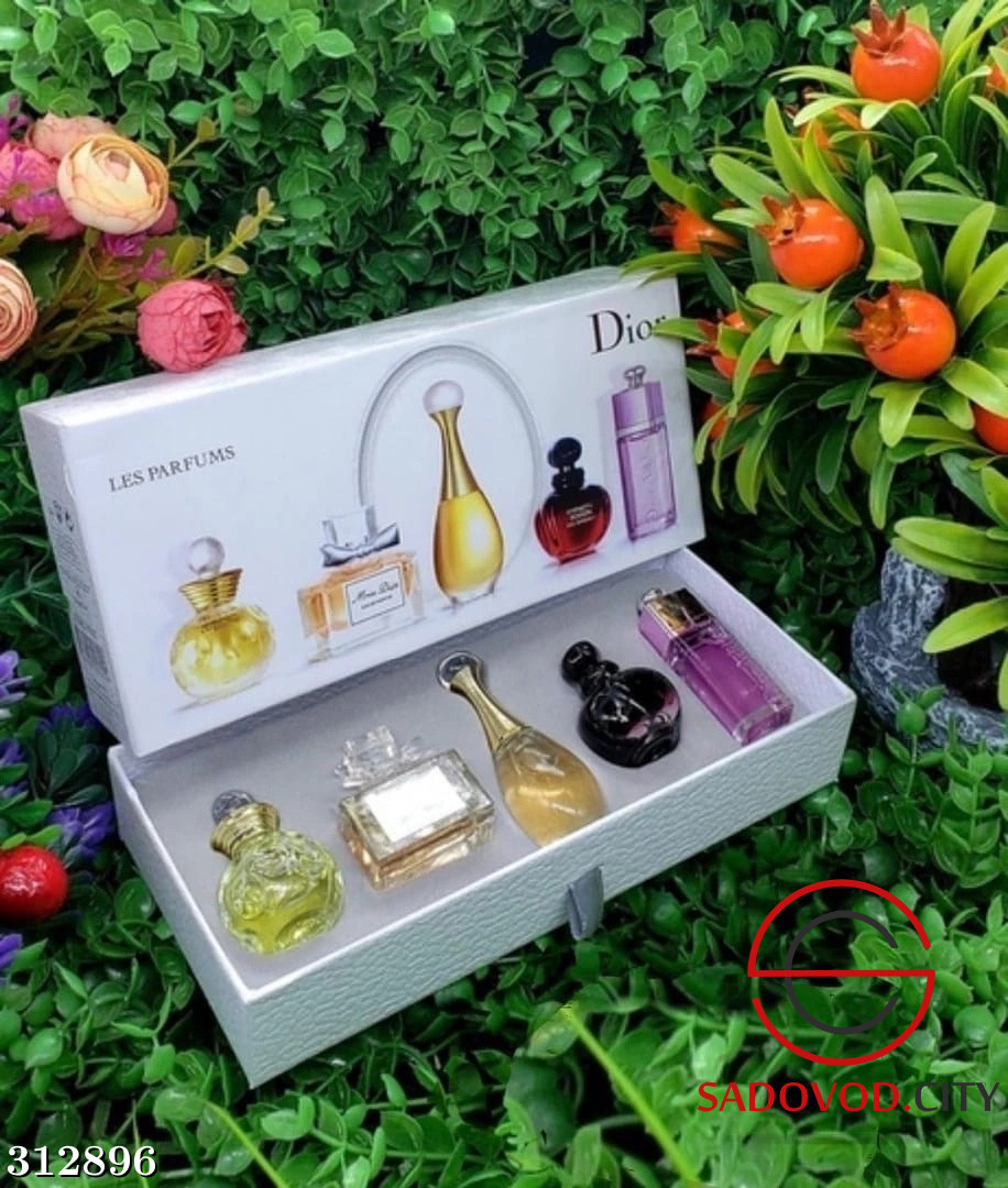 Миниатюры духов. Набор духов Кристиан диор. Подарочный набор Christian Dior les Parfums 5in1. Подарочный набор диор 5 в 1 Парфюм. Набор миниатюр диор.